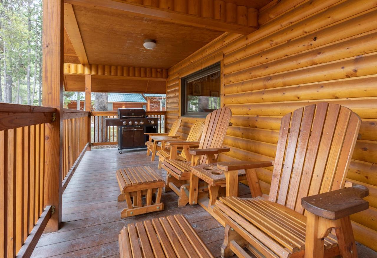 Remington Reload By Kabino Hot Tub Firepit Roku Big Yard Driveway Grill Wifi Trails ไอส์แลนด์พาร์ก ภายนอก รูปภาพ