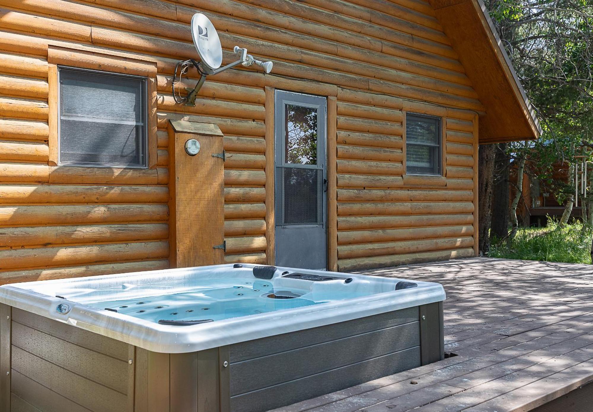 Remington Reload By Kabino Hot Tub Firepit Roku Big Yard Driveway Grill Wifi Trails ไอส์แลนด์พาร์ก ภายนอก รูปภาพ